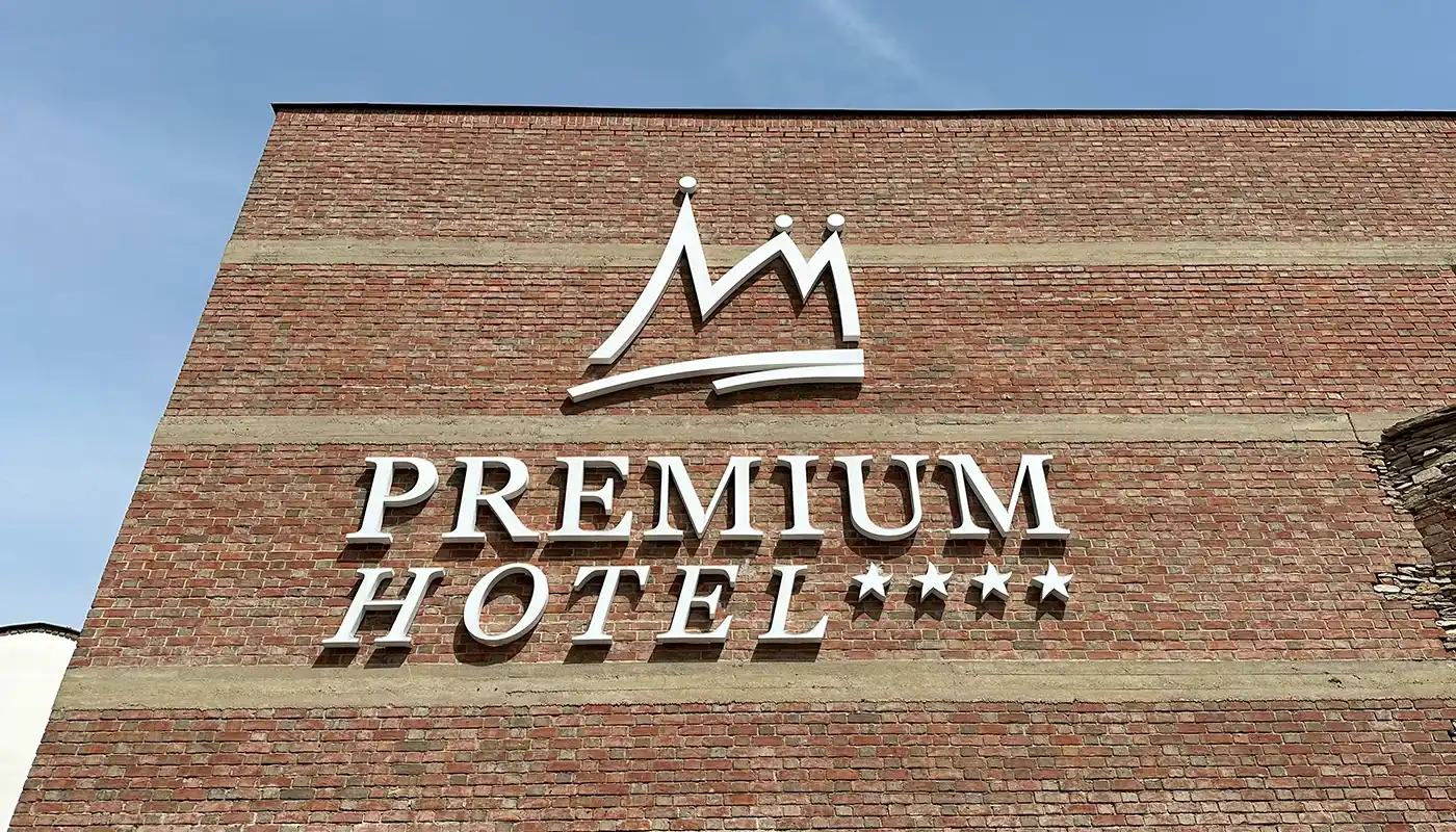 Písmena s hliníkovou bočnicí Premium hotel