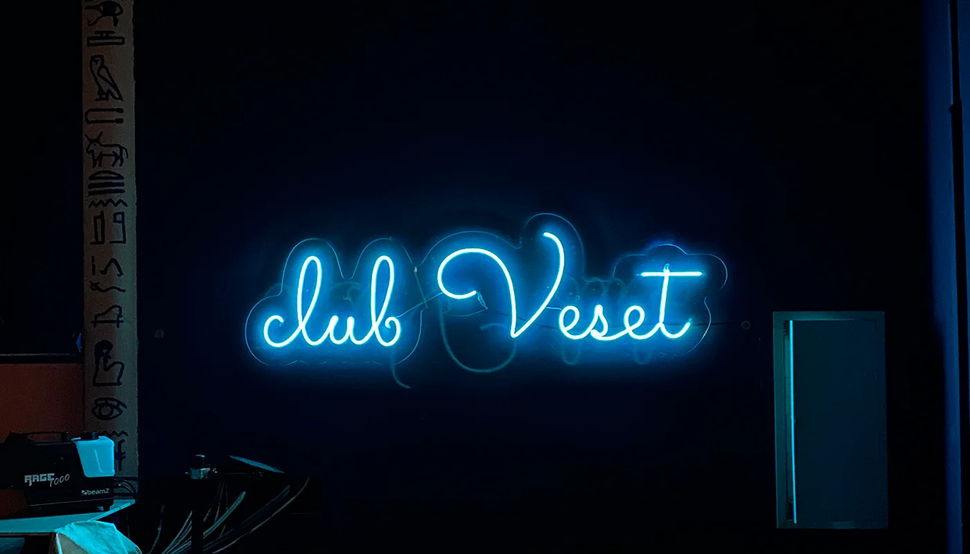 LED neony club Veset